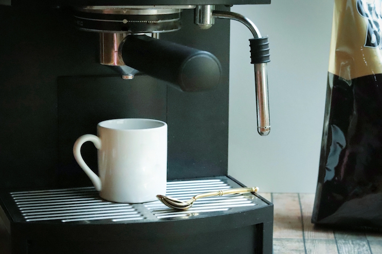 【2021最新】全自動コーヒーメーカーおすすめ6機種！人気のアイリスオーヤマ・デロンギなど紹介