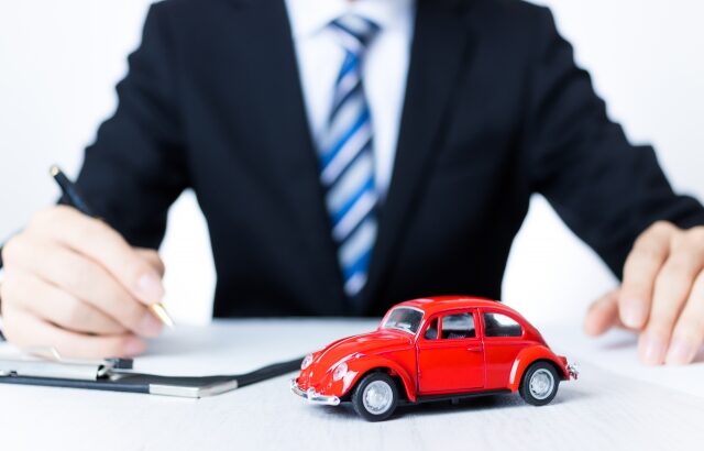 自動車保険どこがいい？プロが選ぶ自動車保険はどこ？30代、40代、50代が安いのはどこ？